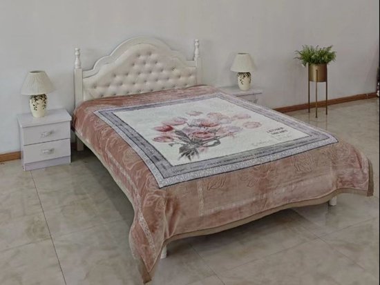 Basoo Luxe Winterfleece Deken – Dubbelzijdig Pluche Microvezel | Extra Dikke & Warme Bedsprei | Stijlvol Design in Wit & Zachte Pasteltinten | 200x240 cm | Lichtgewicht & Energiezuinig (Klasse A)