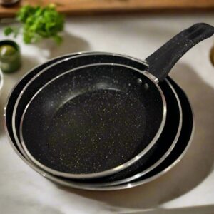 Basoo set van 3 koekenpannen (Ø 20, 24 en 28 cm) - Zwart - Italiaanse kwaliteit - PFOA-vrij met anti-aanbaklaag - Geschikt voor inductie- Zwart