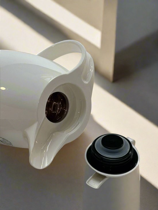 Basoo Thermos/Vacuümfles Wit: 2500 ml, Dubbelwandig Geïsoleerd – Jouw Drankje Altijd op de Perfecte Temperatuur - Image 2